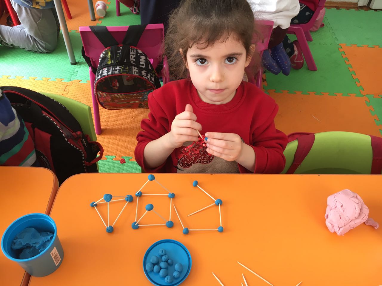Özel Güngören Erdem Çocuk Anaokulu Montessorie